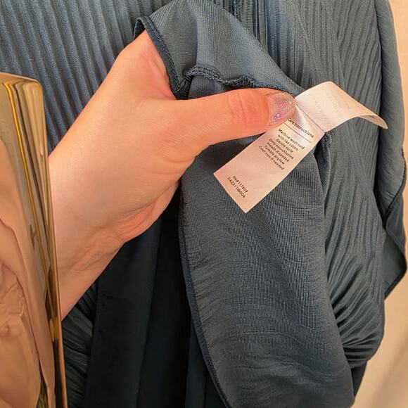 Boutique Downeast Maxi Dress Size L Pleated Emerald Green Holiday Modest NEW - Picture 9 of 9